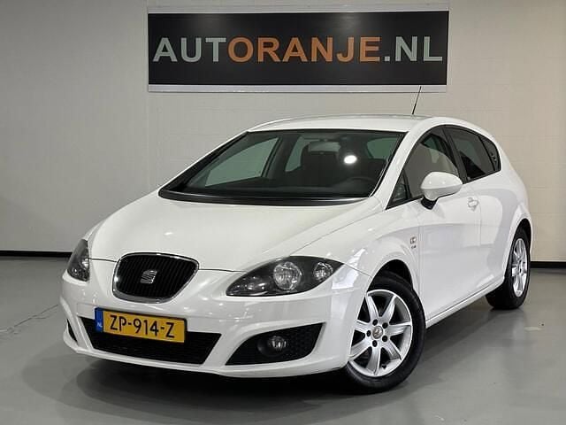 Wit Gebruikt 2011 Seat Leon Ecomotive Hatchback | € 1.499 (Super prijs) - Afbeelding 1/4