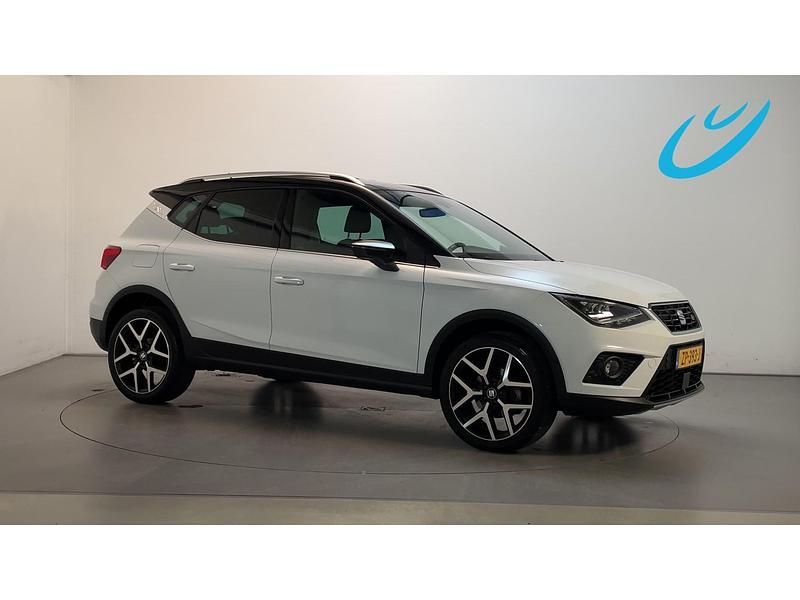 Wit Gebruikt 2019 Seat Arona Business SUV | € 17.950 (Eerlijke prijs) - Afbeelding 1/3