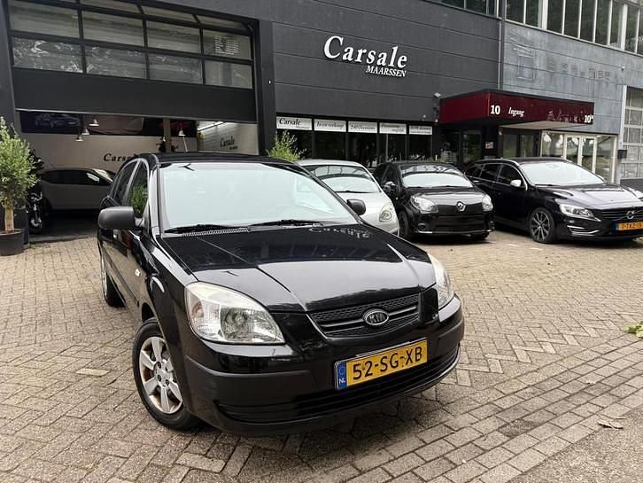 Occasion Kia Rio 97 PK (71 kW) 2006 Zwart (metallic) Hatchback