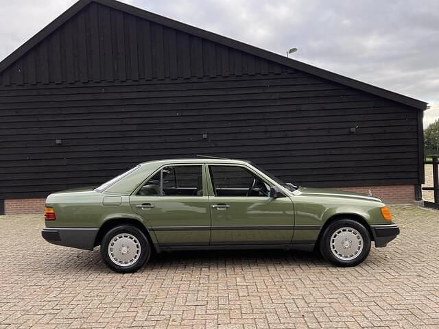 Occasion Mercedes 200 1986 Groen Sedan