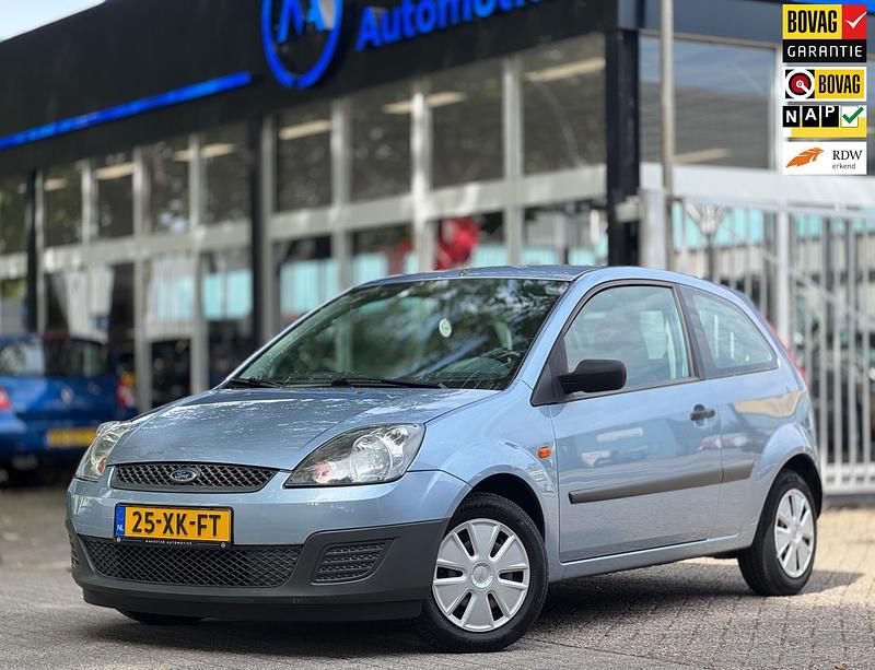 Blauw Occasion 2007 Ford Fiesta Cool & Sound Edition Hatchback | € 3.250 (Eerlijke prijs) - Afbeelding 1/4