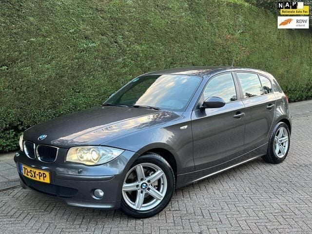 Grijs Gebruikt 2006 BMW 120 Hatchback | € 7.750 (Duur) - Afbeelding 1/4