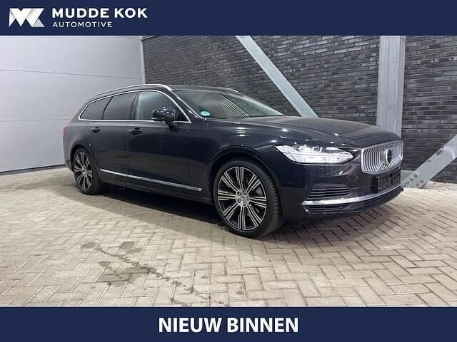 Zwart Nieuw 2025 Volvo V90 Ultra Stationwagen | € 62.900 - Afbeelding 1/4