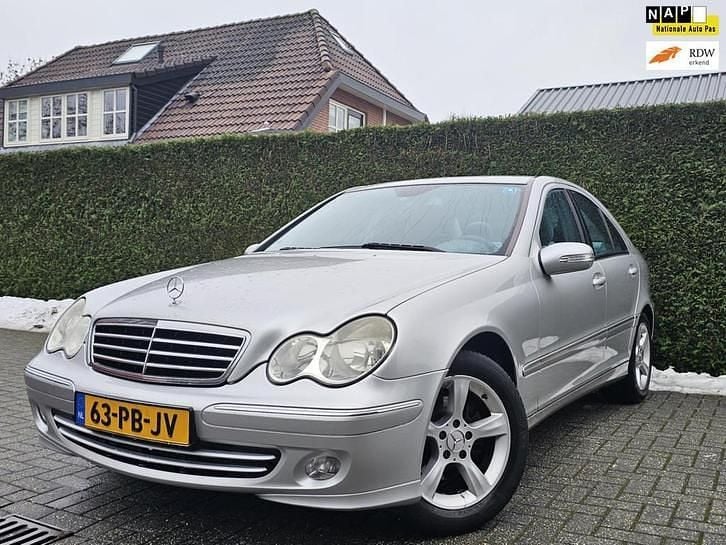 Occasion 2004 Mercedes C200 Avantgarde | € 1.599 (Eerlijke prijs) - Afbeelding 1/4
