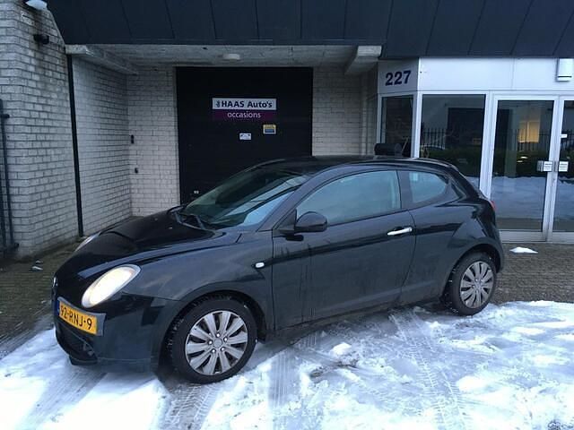 Zwart Gebruikt 2011 Alfa Romeo MiTo Hatchback | € 1.699 (Eerlijke prijs) - Afbeelding 1/4
