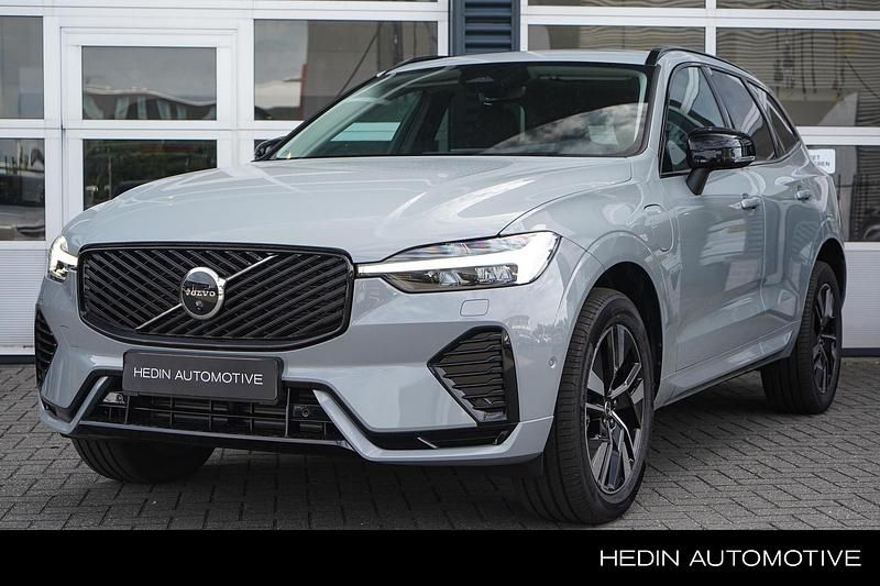 Grijs Nieuw 2025 Volvo XC60 Plus SUV | € 69.995 - Afbeelding 1/4