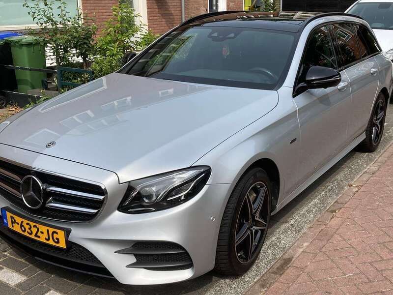 Zilver Gebruikt 2019 Mercedes E300 Advantage Stationwagen | € 35.500 (Duur) - Afbeelding 1/4