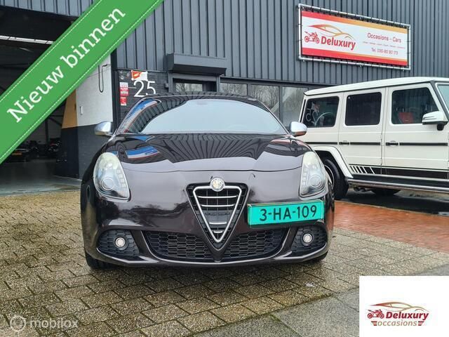 Zwart Occasion 2013 Alfa Romeo Giulietta Hatchback | € 7.299 (Eerlijke prijs) - Afbeelding 1/4