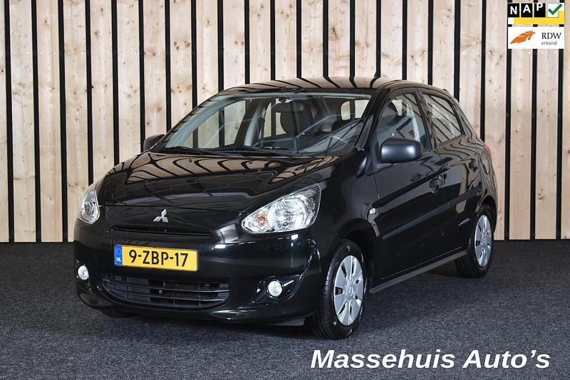 Zwart Occasion 2014 Mitsubishi Space Star Inform Hatchback | € 4.950 (Eerlijke prijs) - Afbeelding 1/4