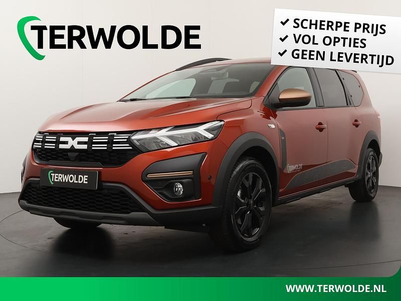 Bruin Gebruikt 2024 Dacia Jogger Expression MPV | € 25.445 (Iets duurder) - Afbeelding 1/4