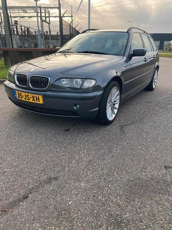 Gebruikt 2002 BMW 325 Stationwagen | € 2.950 (Duur) - Afbeelding 1/1