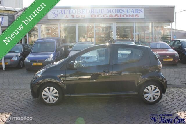 Zwart Gebruikt 2010 Toyota Aygo Comfort Hatchback | € 3.750 (Iets duurder) - Afbeelding 1/4