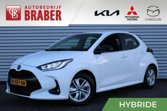 Wit Gebruikt 2022 Mazda 2 Comfort Hatchback | € 24.450 (Iets duurder) - Afbeelding 1/4
