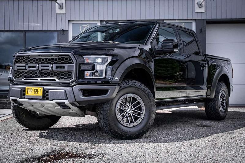 Zwart Gebruikt 2021 Ford F-150 Raptor Pickup | € 67.500 (Super prijs) - Afbeelding 1/4