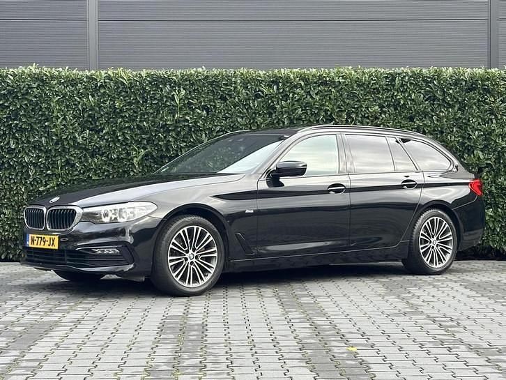 Gebruikt 2018 BMW 520 Executive Stationwagen | € 17.950 (Goede deal) - Afbeelding 1/1
