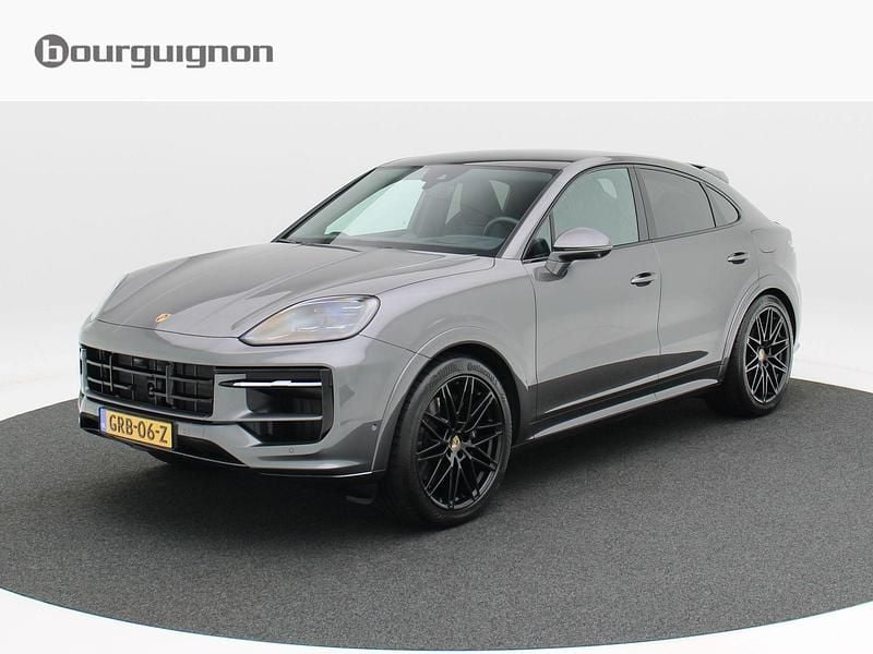 Grijs Gebruikt 2024 Porsche Cayenne SUV | € 123.850 - Afbeelding 1/4
