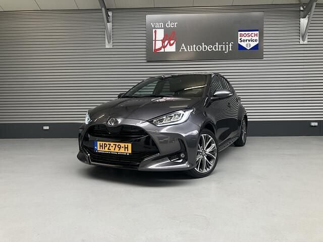 Grijs Nieuw 2025 Toyota Yaris Hatchback | € 29.950 (Eerlijke prijs) - Afbeelding 1/4