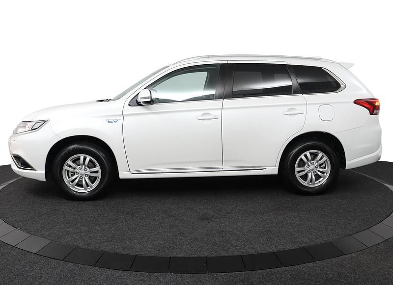 Occasion Mitsubishi Outlander P-HEV 68 PK (50 kW) 2020 Wit SUV