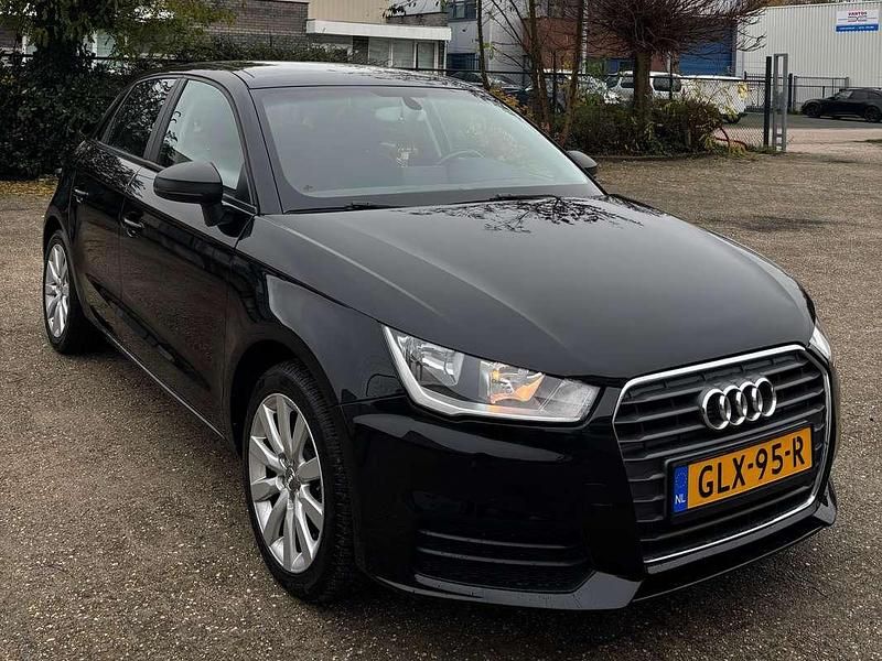 Zwart Gebruikt 2016 Audi A1 Hatchback | € 10.800 (Super prijs) - Afbeelding 1/4