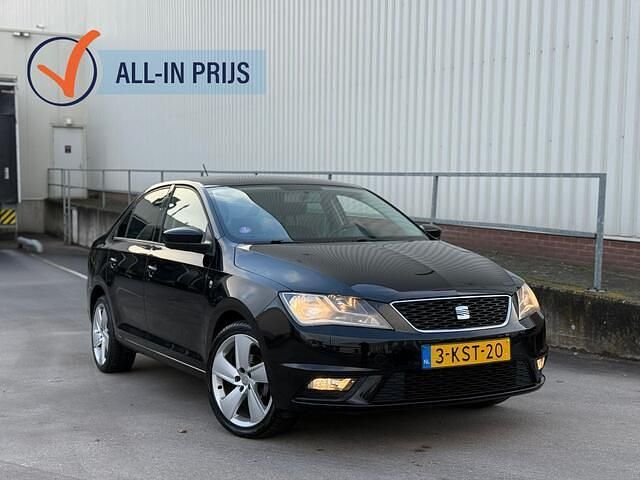 Zwart (metallic) Gebruikt 2013 Seat Toledo Hatchback | € 6.449 (Eerlijke prijs) - Afbeelding 1/4
