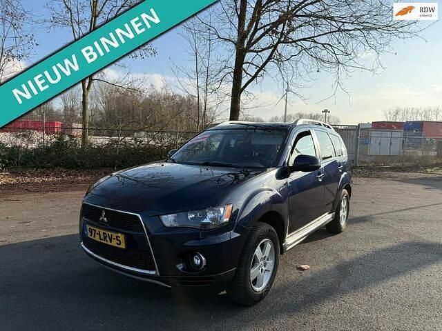 Blauw Occasion 2010 Mitsubishi Outlander Edition SUV | € 4.199 (Eerlijke prijs) - Afbeelding 1/4