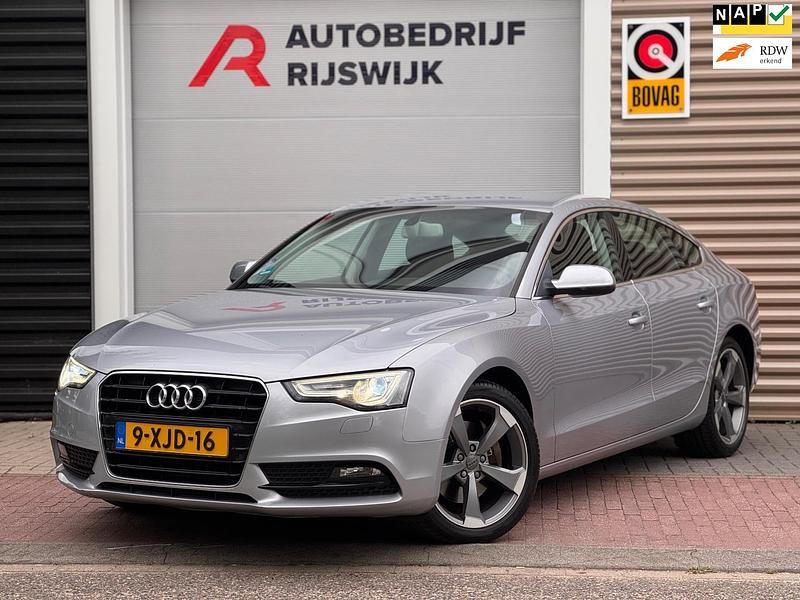 Grijs Gebruikt 2014 Audi A5 Business Coupé | € 13.950 - Afbeelding 1/4
