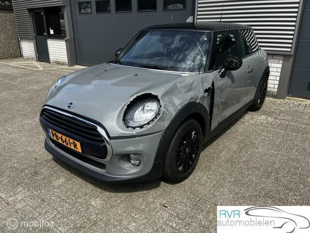 Grijs Gebruikt 2017 Mini Cooper Hatchback | € 5.750 - Afbeelding 1/4