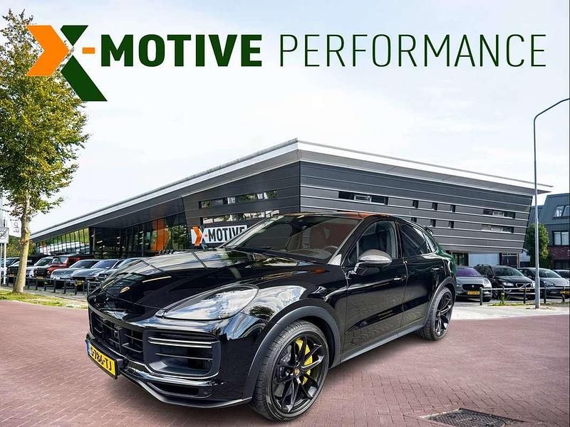 Zwart Gebruikt 2023 Porsche Cayenne Turbo GT SUV | € 139.900 - Afbeelding 1/4