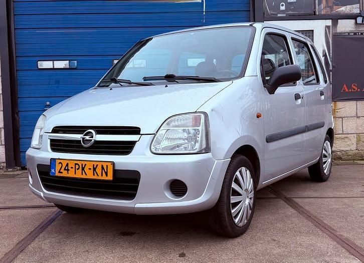Gebruikt 2004 Opel Agila Hatchback | € 950 (Eerlijke prijs) - Afbeelding 1/4