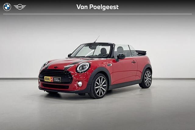 Chili red (851) Occasion 2018 Mini Cooper Cabriolet Chili Cabriolet | € 18.900 (Eerlijke prijs) - Afbeelding 1/4