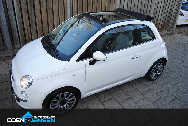 Wit Occasion 2014 Fiat 500C Lounge Cabriolet | € 7.750 (Eerlijke prijs) - Afbeelding 1/4