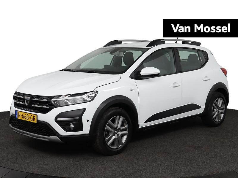 Wit Gebruikt 2021 Dacia Sandero Comfort Hatchback | € 11.995 (Goede deal) - Afbeelding 1/4