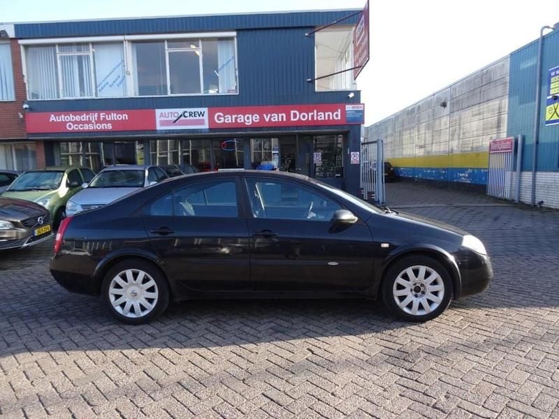 Zwart Occasion 2004 Nissan Primera Pack Sedan | € 1.299 (Super prijs) - Afbeelding 1/4