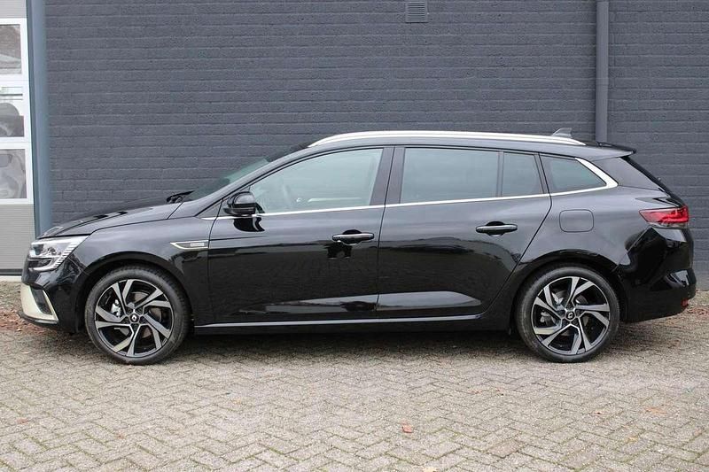 Occasion Renault Megane E-Tech Engineered 160 PK (117 kW) 2023 Noir étoilé metallic (donker zwart metallic) Stationwagen