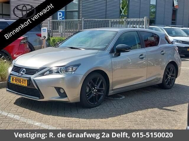 Grijs Gebruikt 2017 Lexus CT200h Sport Line Hatchback | € 18.900 (Eerlijke prijs) - Afbeelding 1/3