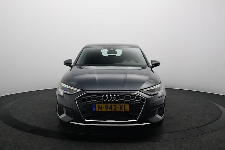 Occasion Audi A3 Sportback Advanced 2022 Grijs (metallic) Hatchback