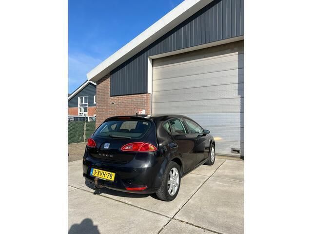 Occasion Seat Leon 102 PK (75 kW) 2006 Zwart Hatchback