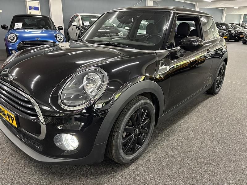 Occasion Mini Cooper Pepper 136 PK (100 kW) 2020 Zwart Hatchback