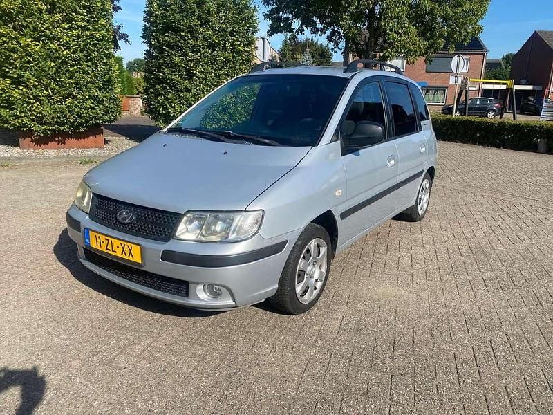 Grijs Gebruikt 2008 Hyundai Matrix Active MPV | € 999 (Goede deal) - Afbeelding 1/4