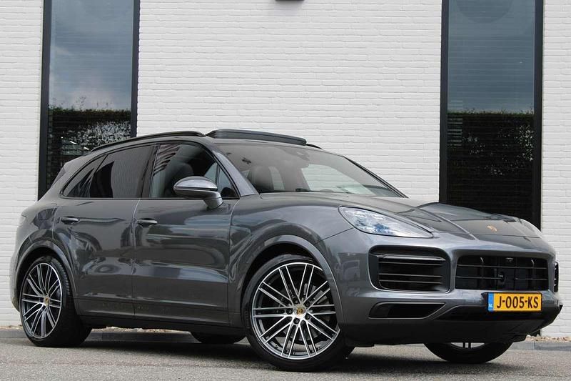 Grijs Gebruikt 2020 Porsche Cayenne Sport SUV | € 69.950 (Iets duurder) - Afbeelding 1/4