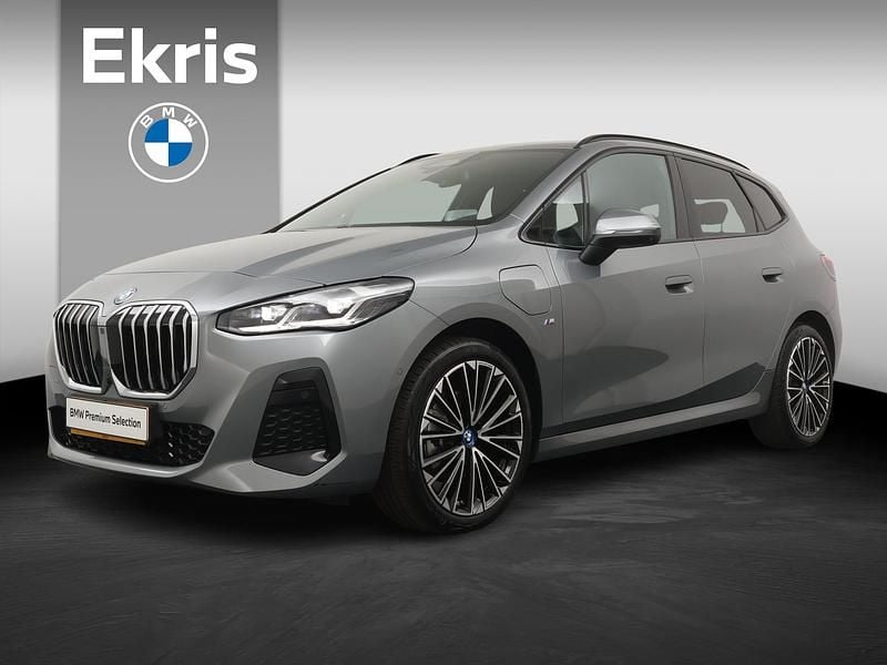 Grijs Gebruikt 2024 BMW 225 Active Tourer Comfort Edition MPV | € 42.900 (Eerlijke prijs) - Afbeelding 1/4