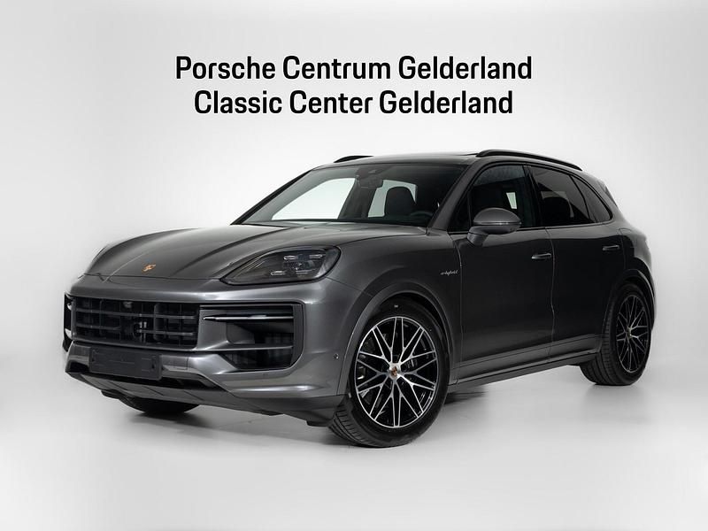 Grijs Gebruikt 2025 Porsche Cayenne SUV | € 144.900 - Afbeelding 1/4
