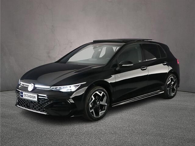 Grenadill black Gebruikt 2024 VW Golf VIII R-line Edition Hatchback | € 42.900 (Duur) - Afbeelding 1/4