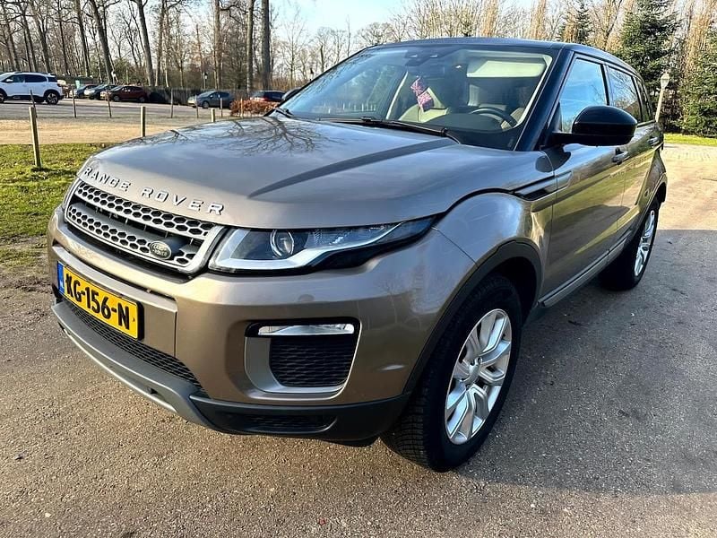 Bruin (metallic) Occasion 2016 Land Rover Range Rover evoque SE SUV | € 16.995 (Super prijs) - Afbeelding 1/4