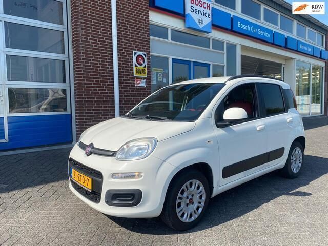 Wit Gebruikt 2013 Fiat Panda Lounge Hatchback | € 6.950 (Eerlijke prijs) - Afbeelding 1/4