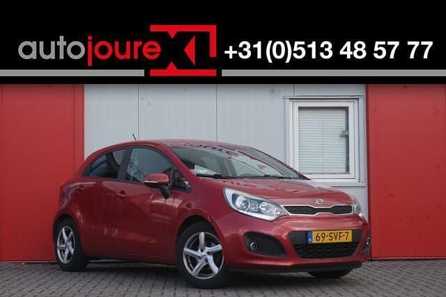 Rood Gebruikt 2012 Kia Rio Hatchback | € 2.749 (Goede deal) - Afbeelding 1/4