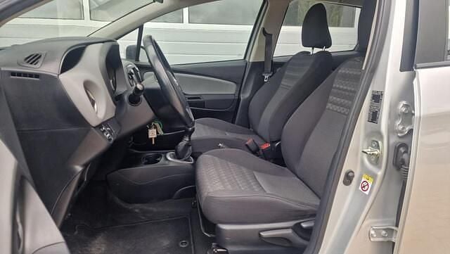 Occasion Toyota Yaris 69 PK (50 kW) 2017 Grijs Hatchback