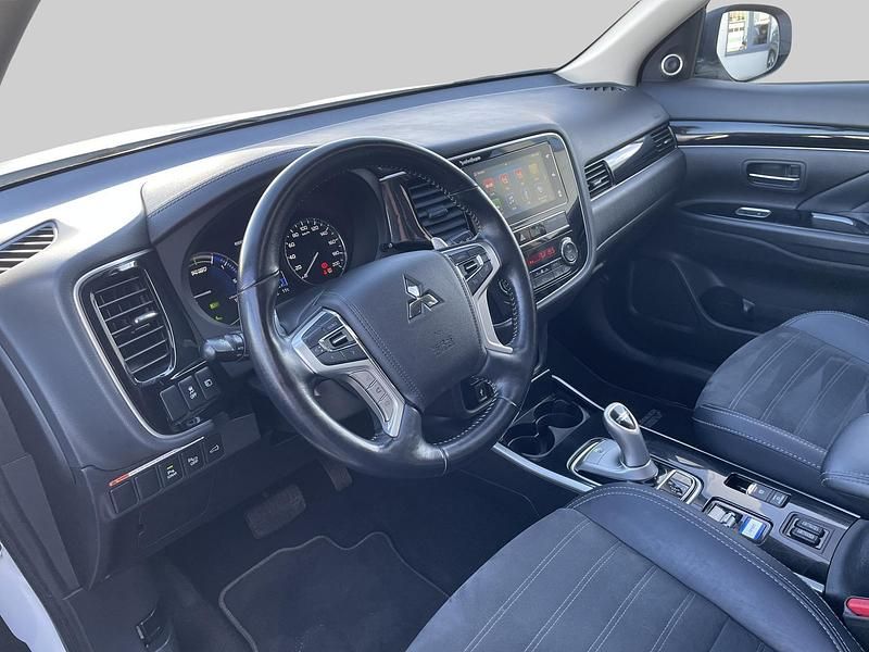 Occasion Mitsubishi Outlander P-HEV Intense+ 2018 Wit SUV