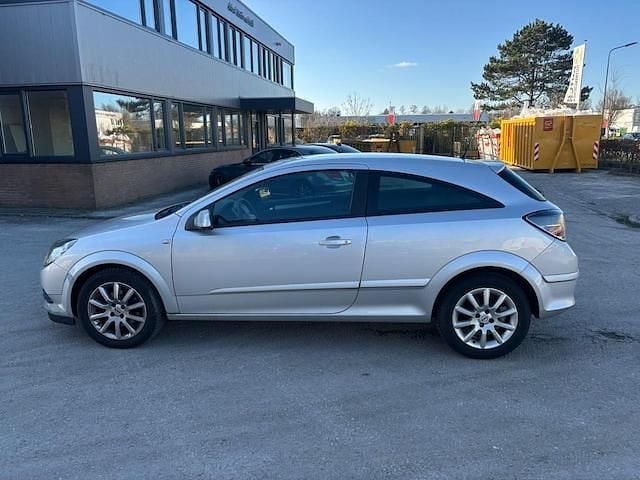Occasion Opel Astra GTC Enjoy 105 PK (77 kW) 2005 Grijs Hatchback