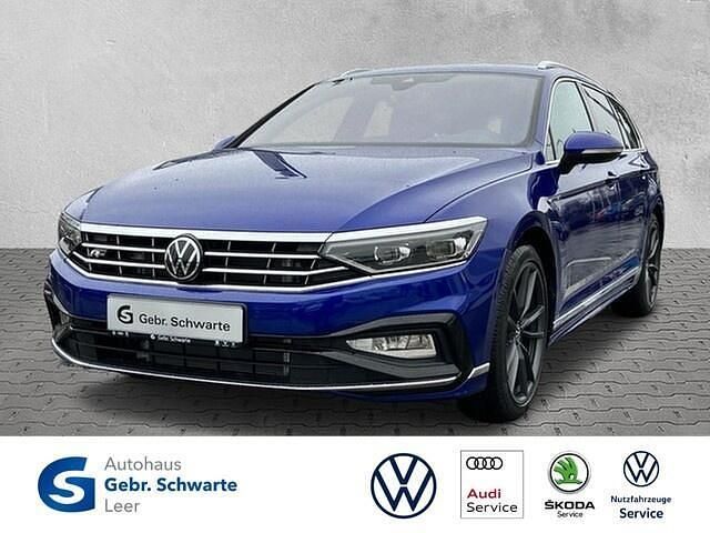 Blauw Gebruikt 2023 VW Passat Elegance Stationwagen | € 50.042 (Iets duurder) - Afbeelding 1/4